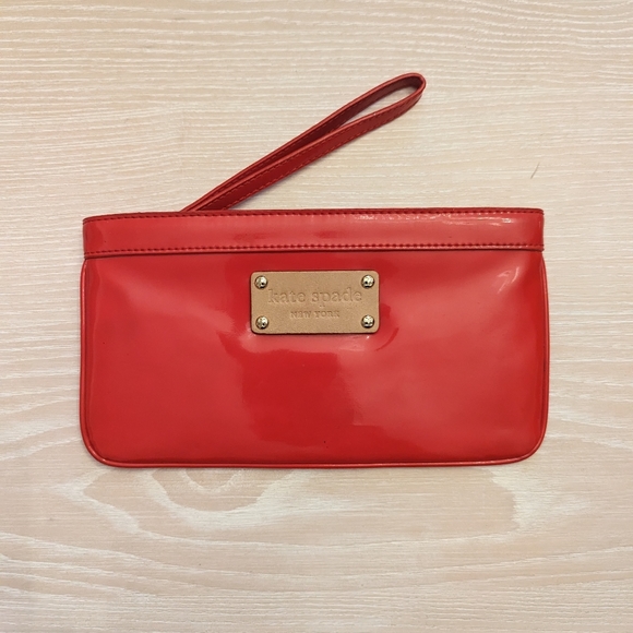 Kate Spade Parent Red Wristlet - Picture 1 of 1